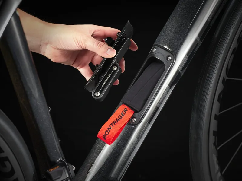 Trek Domane SL 7 Gen 3 Ultegra Di2 Road Bike 2022 in Black-6